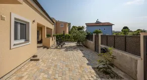 Beautiful Home In Sukosan - Image 5