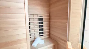 Modernes Appartement "ALTE MÄDCHENSCHULE", inkl Stellplatz, E-Bike Ladestation, Boxspringbett, Business, 2 Personen, gratis Kaffee und Tee, WLAN - Image 3