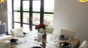 La Citadelle – Villa avec piscine privée & jacuzzi 5 places au cœur des vignes - Image 2