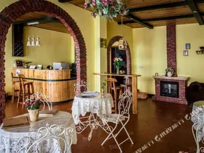 Rulian Time Theme Coffee Hostel - Image 4
