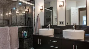 4 Bedroom Home in Best Location Parking Fireplace Back Yard Pets Welcome - Image 2