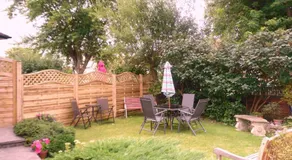 Claremont House Holiday Apartments - Image 3