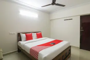 OYO Flagship 46738 Egmore Shelters - Image 5