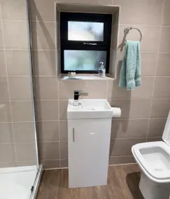 Cosy 2-BR Annexe in Northampton near Abington Park - Image 3