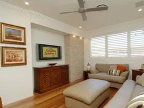 A PERFECT STAY –Tobys Beach House - Image 2