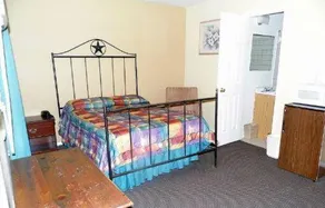 Interstate Motel - Image 3