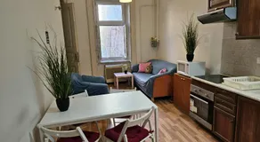 Vintage Heaven Oasis Hostel - Image 4
