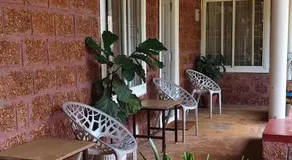 The Leaf N Lantern - Image 4