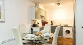 Direct Tube Links to Central London , Walk to Station one bedroom flat in Greater London, ID required - Image 4