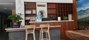 Fan Retreat · Riverside View Boutique Inn (East Gate, Mount Fanjing) - Image 3