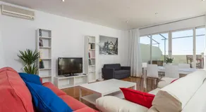 Ático céntrico, confortable y luminoso - Image 2