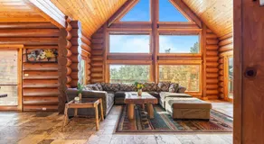 0,8 km zum See, Terrasse mit Aussicht, Pokertisch | Eagle Ridge Rückzugsort von AvantStay - Image 2