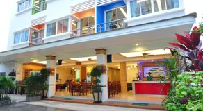 Decare Hotel Patong-Pool&Lift - Image 3