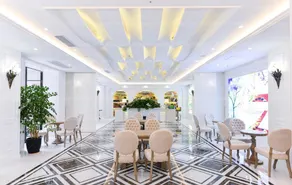 Ziyou Island Hotel (Shangbang Parkway City) - Image 2