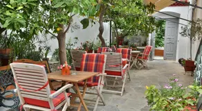 Manolia - Image 3