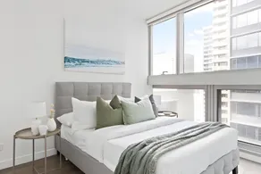 Modern 2BR Apartment Near to Southern Cross - Image 2