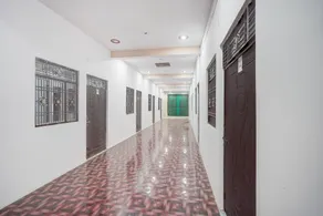 Hotel O by OYO Happy Hotel & Restaurant - Image 5