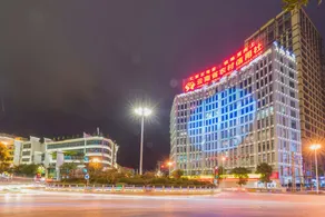 Mong Kok Hotel - Image 3