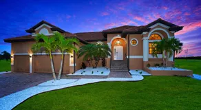 Luxury Villa in Punta Gorda Isles - Image 3