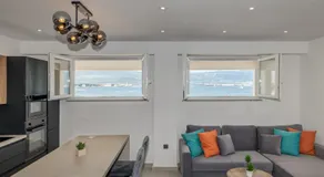 Luxury apartment on the beach - Image 2