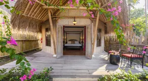 Amahelia Luxury Resort & Restaurant - Gili Asahan - Image 3