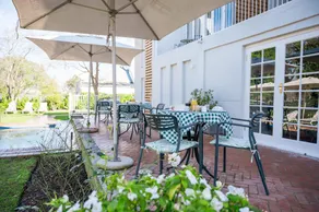 Rozenburg Guest House - Image 4