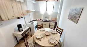Lourantos Studios & Apartments - Image 5