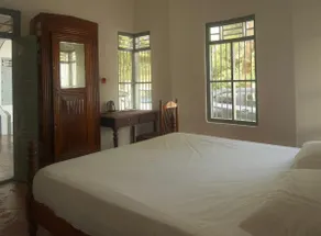80 Yr old 5 Room entire Villa near beach - Image 2