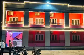 Hotel Comfort Holiday Gujarat - Image 2