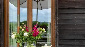Beautiful Box Hill Lodge - Image 4