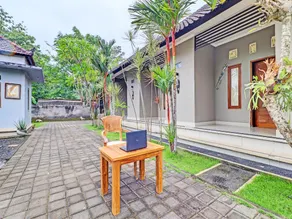 OYO 92203 Tata Guest House - Image 2