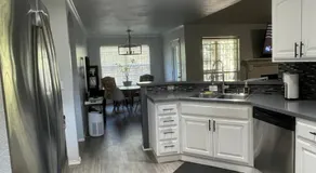 Spacious 3BR Home Fast Wifi 7 min From Downtown - Image 3