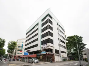 Hotel 165 - Image 5