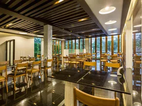 V Hotel Ubon Ratchathani - Image 3