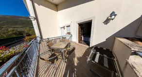 River Hotel - Image 5