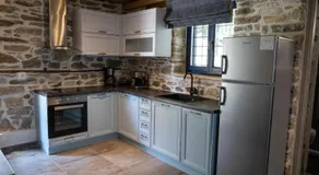 Iris Stone Villa with Jacuzzi - Image 2