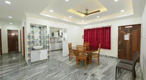 Metropolitan Serviced Villa - Image 5