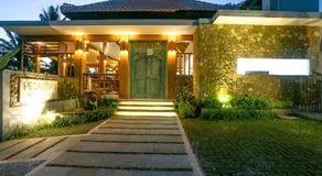 Pesantian Villa and Warung - Image 5