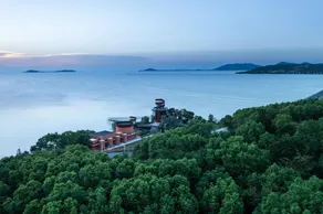 Suzhou Lim · Orange Bay Lake View Homestay - Image 3