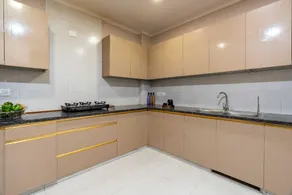 Homlee-Saket Sojourn Stylish 3BHK Flat near Metro - Image 4