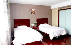 GreenTree Inn Zhejiang Ningbo Yinxian Avenue Airport Road Business Hotel - Image 3