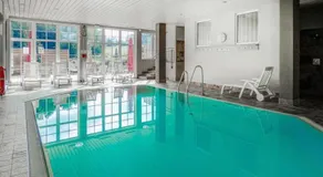 Appartamento con griglia, piscina riscaldata e terrazza - Image 4