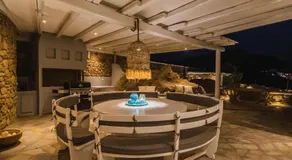 MV Serenity Villa - Image 3