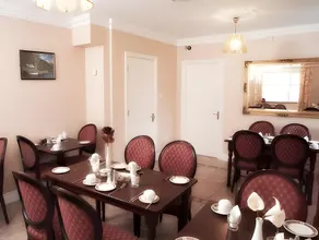 Abbey Lodge B&B - Image 2