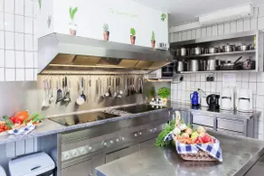 Apartamento vacacional con jardín, terraza e internet de alta velocidad | Vistas a la montaña - Image 5