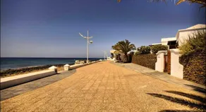 Hogar Palmera with Pool & Beach - Image 4
