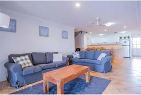 Portside Paradise - Image 3