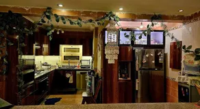 Elegant Classic Egyptian-Style Room - Image 3