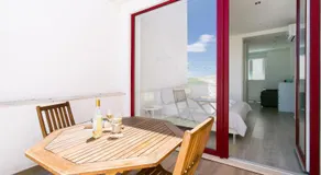 Casa Amarela Guesthouse - Image 3
