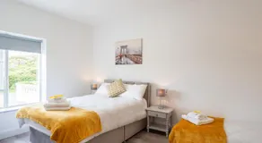 Kings Apartment 1 390 - Image 2